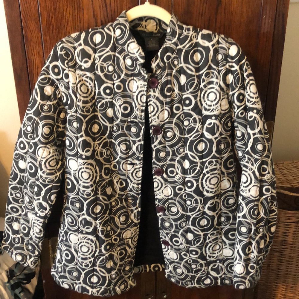 French Cuff quilted jacket Very cute and unique! 27” long sleeves 23”